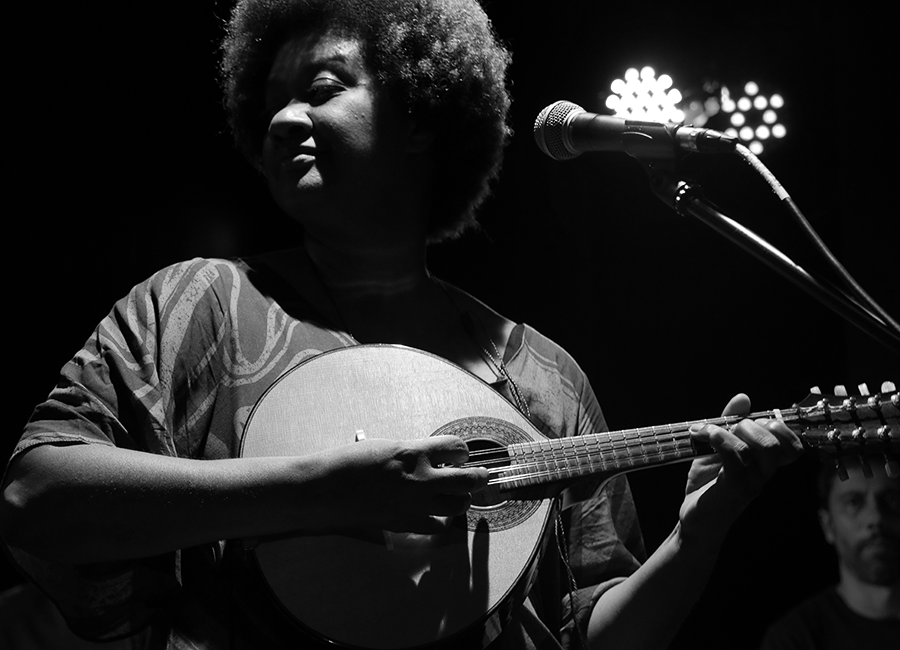 Nilze Carvalho no Instituto Ling